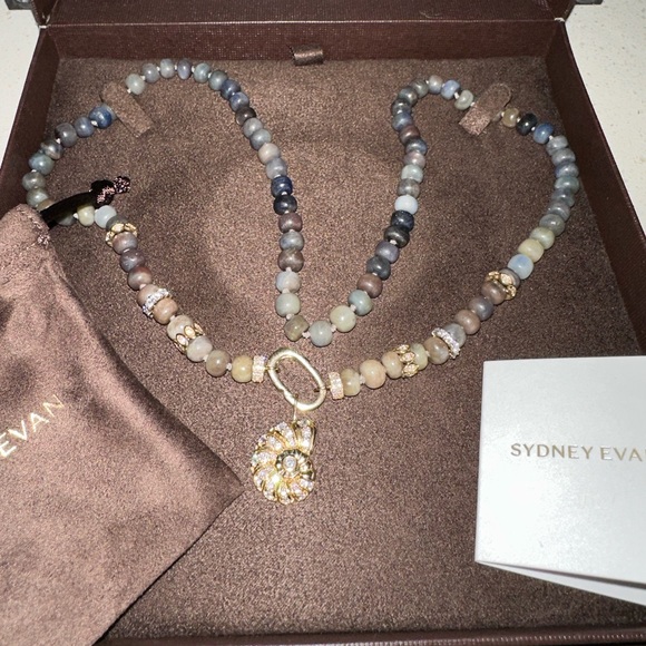 GOLD & DIAMOND NAUTILUS CHARM & MULTI-RONDELLE SAPPHIRE NECKLACE SYDNEY EVAN - Picture 2 of 6